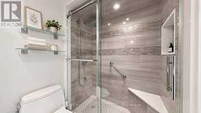 702 - 5 WELDRICK ROAD W | Richmond Hill Ontario | Slide Image Six