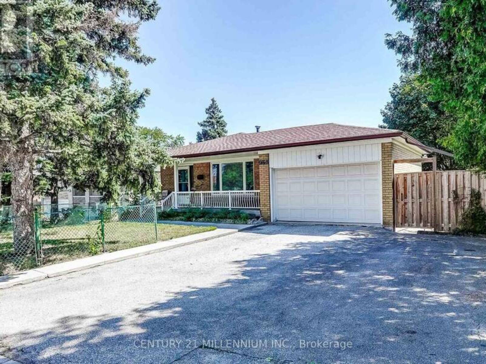 239 DRIFTWOOD AVENUE, Toronto, Ontario M3N 2N4