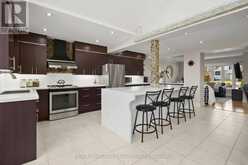 8 GRASSINGTON CRESCENT | Brampton Ontario | Slide Image Twelve