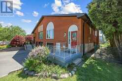 496 FENDALTON STREET | Mississauga Ontario | Slide Image Three