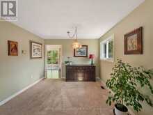 9 BIRCH COURT | Aurora Ontario | Slide Image Thirteen