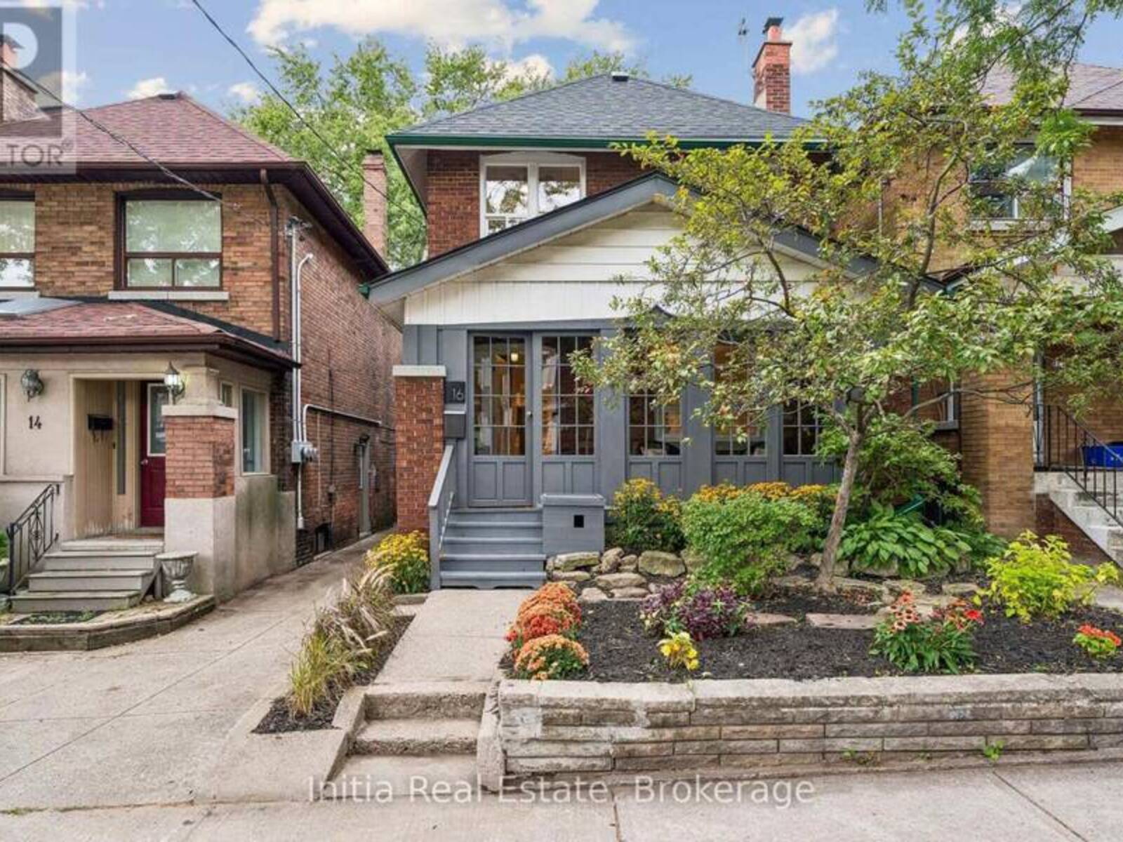 16 GLEBEMOUNT AVENUE, Toronto, Ontario M4C 3R3