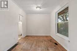 105 BOLTON AVENUE | Newmarket Ontario | Slide Image Twelve