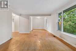 105 BOLTON AVENUE | Newmarket Ontario | Slide Image Thirteen