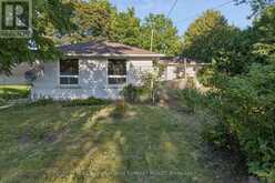 105 BOLTON AVENUE | Newmarket Ontario | Slide Image One