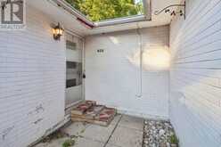 105 BOLTON AVENUE | Newmarket Ontario | Slide Image Thirty-three