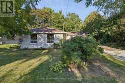 105 BOLTON AVENUE | Newmarket Ontario | Slide Image Three