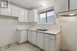 105 BOLTON AVENUE | Newmarket Ontario | Slide Image Nine