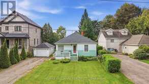 7 GEORGE STREET | Richmond Hill Ontario | Slide Image Thirteen