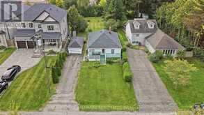 7 GEORGE STREET | Richmond Hill Ontario | Slide Image Fifteen
