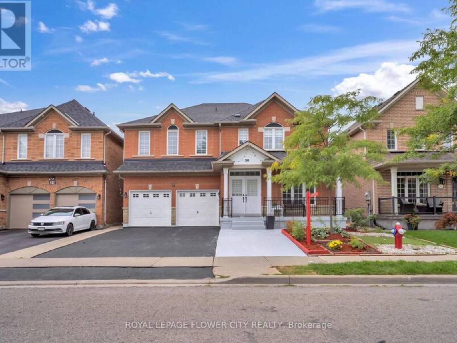 36 BORNEO CRESCENT, Brampton, Ontario L6R 3C5