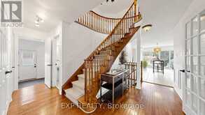 16 CURRY CRESCENT | Halton Hills Ontario | Slide Image Sixteen