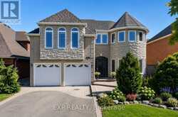 16 CURRY CRESCENT | Halton Hills Ontario | Slide Image One