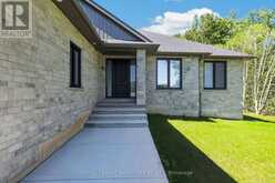 3 KINGS LANE | Brantford Ontario | Slide Image Five