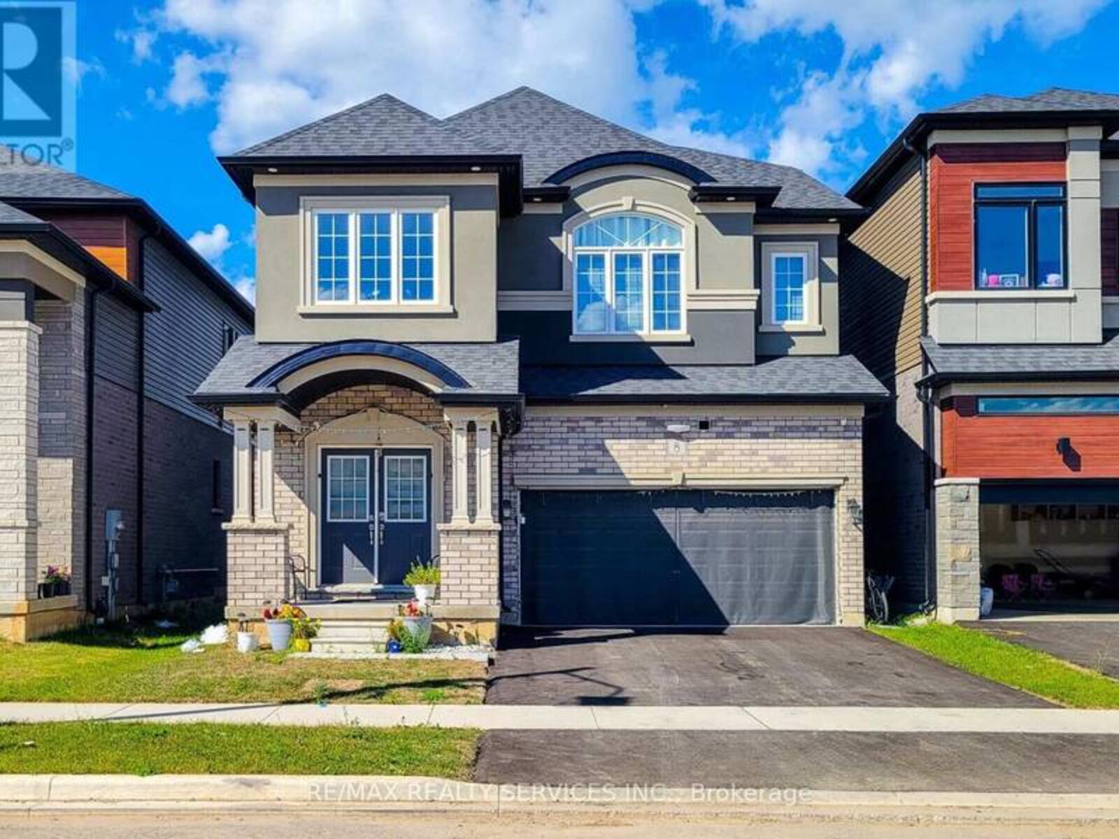 8 WALDRON STREET, Brantford, Ontario N3V 0B9