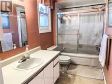 108 BROUGHTON AVENUE | Hamilton Ontario | Slide Image Three