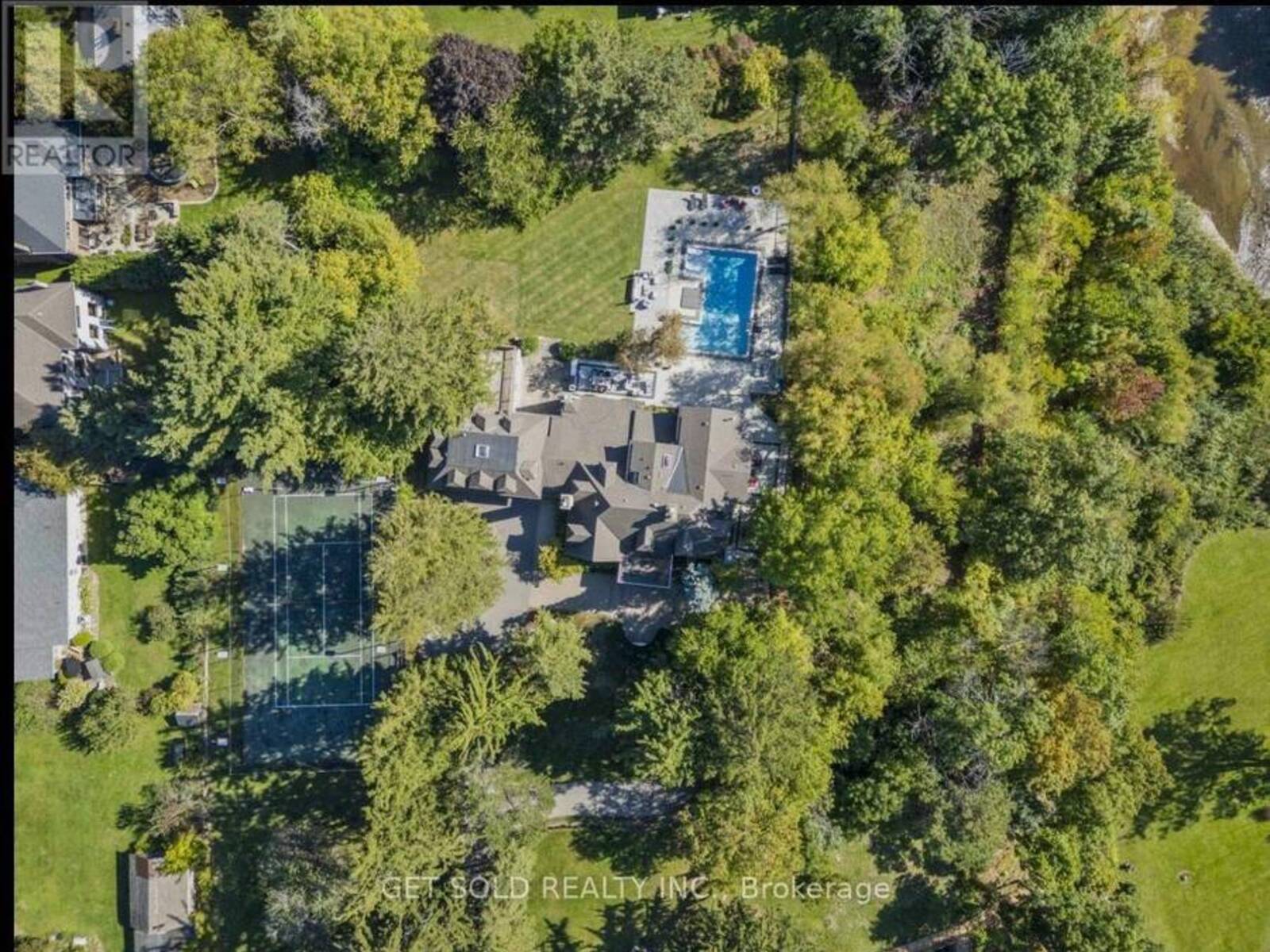 2552 JARVIS STREET, Mississauga, Ontario L5C 2P6