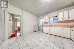 54 RYERSON AVENUE | Toronto Ontario | Slide Image Five