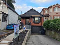 15 AUGUST AVENUE Toronto Ontario, M1L 3M8