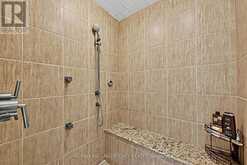 76 SHALOM WAY | Barrie Ontario | Slide Image Sixteen
