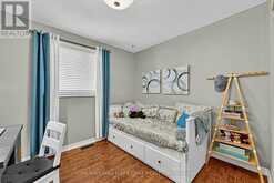 76 SHALOM WAY | Barrie Ontario | Slide Image Seventeen