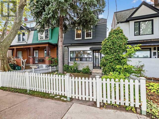 464 MONTROSE AVENUE Toronto Ontario, M6G 3H1 - 3 Bedrooms Home For Sale