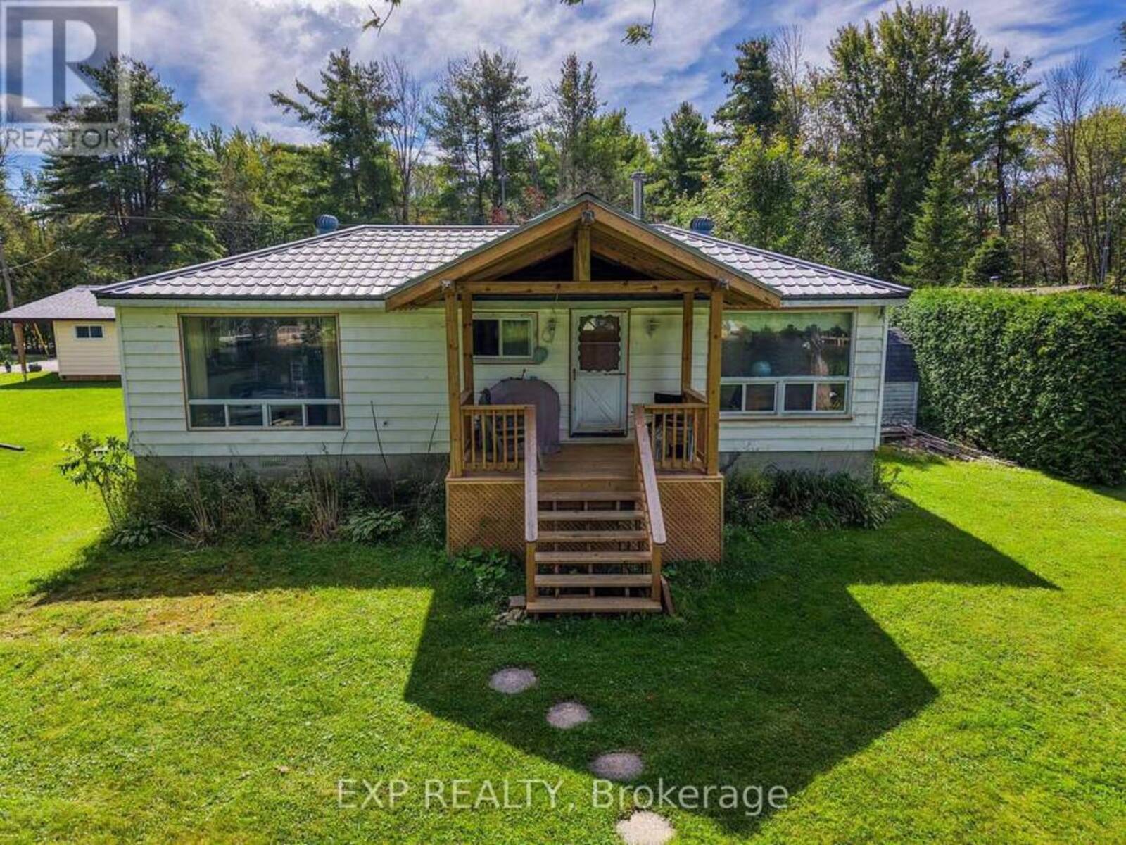 3908 CANAL ROAD W, Washago, Ontario L0K 2B0
