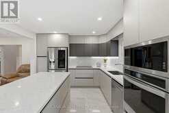 82 JUSTUS DRIVE | Richmond Hill Ontario | Slide Image Sixteen