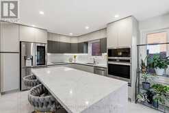 82 JUSTUS DRIVE | Richmond Hill Ontario | Slide Image Nineteen