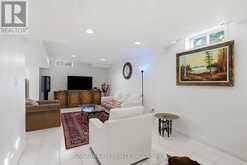 82 JUSTUS DRIVE | Richmond Hill Ontario | Slide Image Thirty-seven