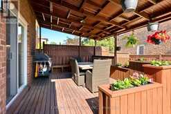 82 JUSTUS DRIVE | Richmond Hill Ontario | Slide Image Six