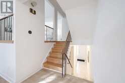 102 JENNY WREN WAY | Toronto Ontario | Slide Image Ten