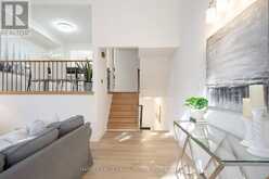 102 JENNY WREN WAY | Toronto Ontario | Slide Image Nine
