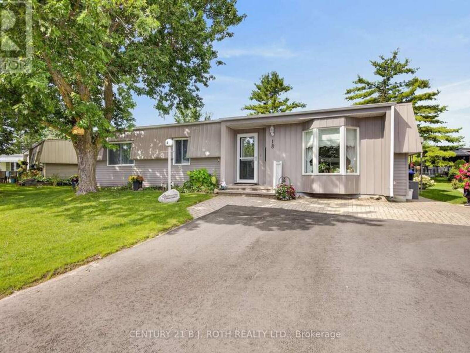18 BELLE ISLE ARM, Innisfil, Ontario L9S 1N8