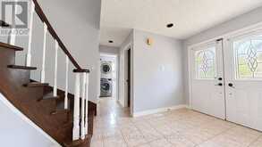 26 WARNER ROAD | Barrie Ontario | Slide Image Four
