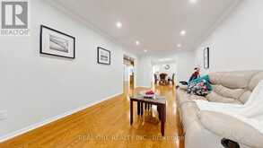 2027 ROY IVOR CRESCENT | Mississauga Ontario | Slide Image Nine
