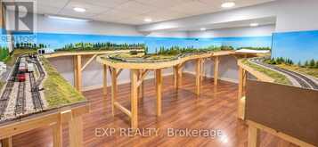 8 HABITAT SQUARE | Brampton Ontario | Slide Image Nine