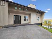 1085 AUSTIN LANE | Baysville Ontario | Slide Image Three