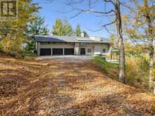 1085 AUSTIN LANE | Baysville Ontario | Slide Image Four