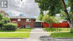 28 ASHDEAN DRIVE | Toronto Ontario | Slide Image One