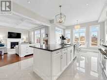61 GRANGE DRIVE | Richmond Hill Ontario | Slide Image Thirteen