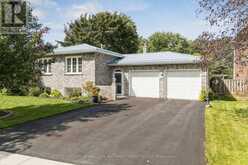 190 HILLTOP DRIVE | East Gwillimbury Ontario | Slide Image One