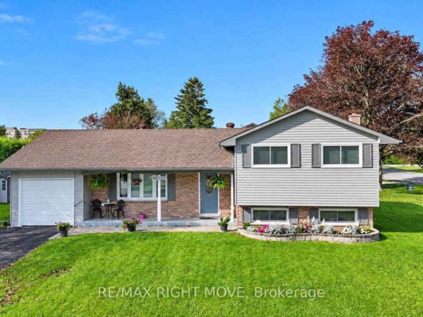 3 LAWSON AVENUE, Orillia, Ontario L3V 3V5