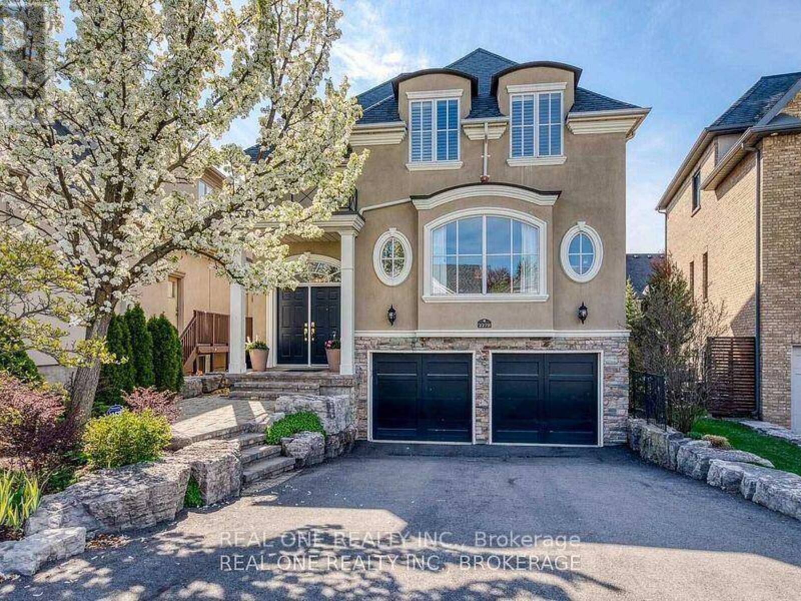 2278 WOODFIELD ROAD, Oakville, Ontario L6H 6Y8