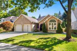 648 BAYHAMPTON CRESCENT | Waterloo Ontario | Slide Image Two