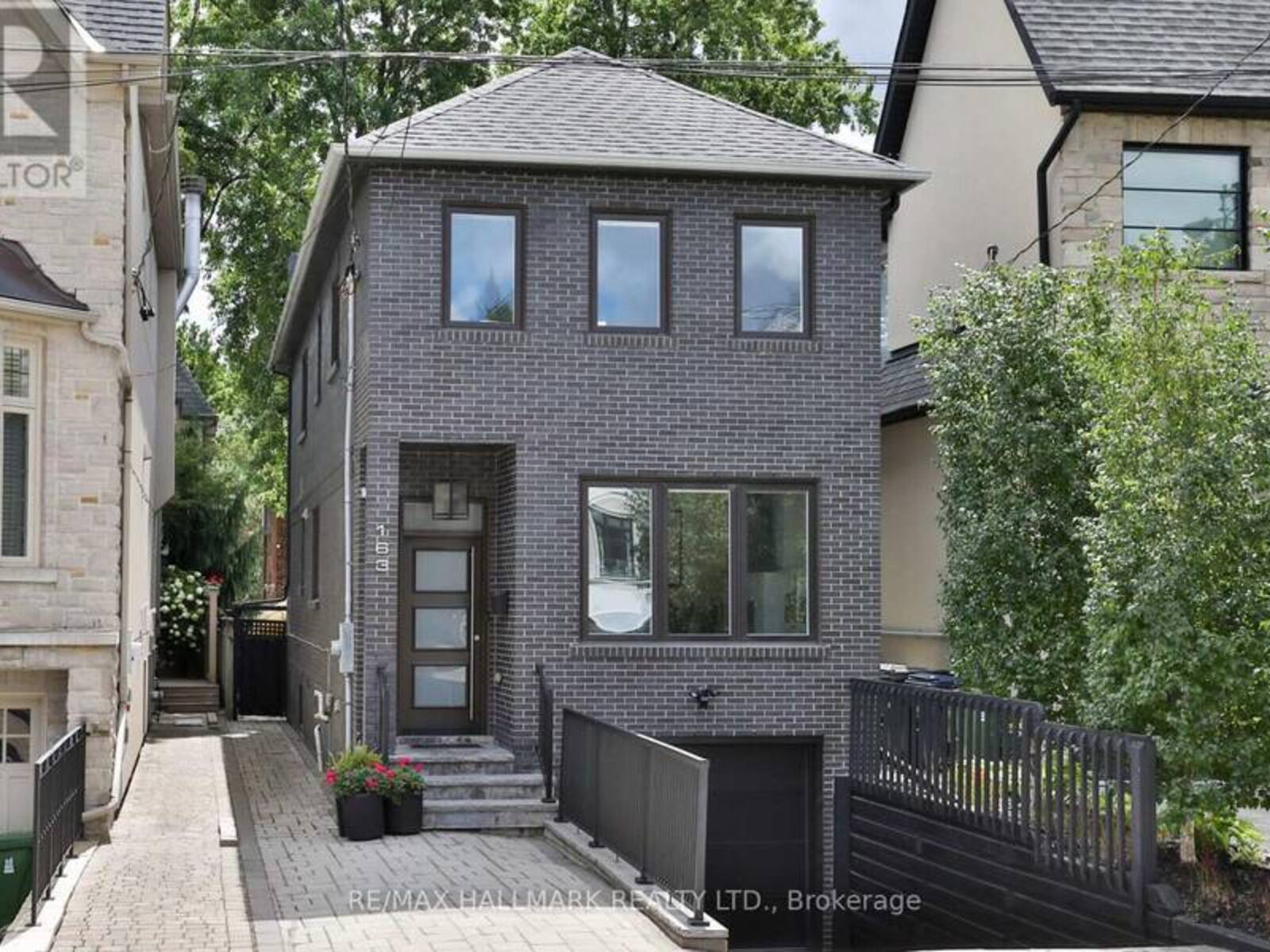 163 ROE AVENUE, Toronto, Ontario M5M 2J1