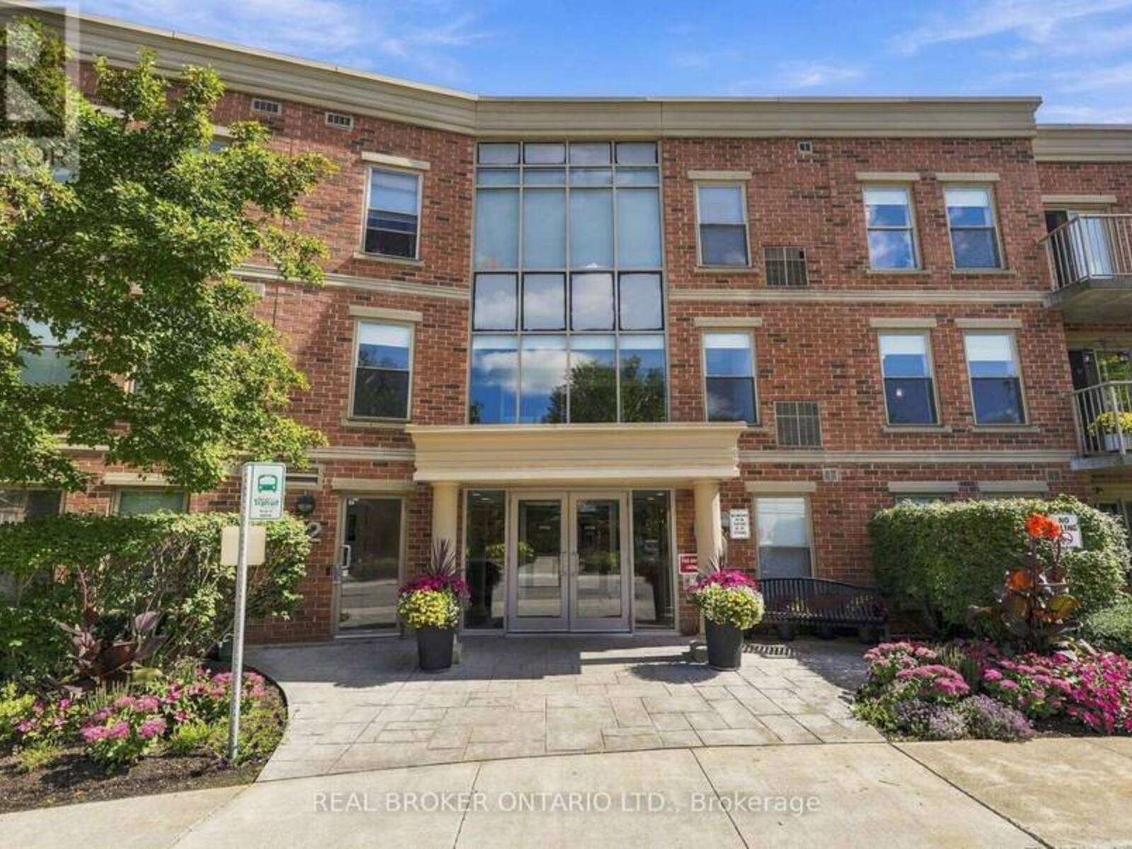 118 - 22 JAMES HILL COURT, Uxbridge, Ontario L9P 1Y6