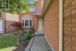 72 APPLETON TRAIL | Brampton Ontario | Slide Image Five