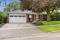 20 RINGWOOD CRESCENT | Toronto Ontario | Slide Image One