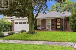20 RINGWOOD CRESCENT | Toronto Ontario | Slide Image Two